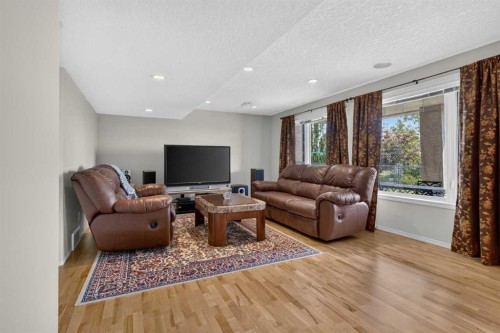 121 Sherwood Way Nw, Calgary, AB 