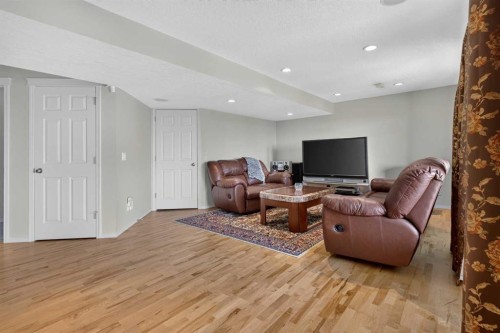 121 Sherwood Way Nw, Calgary, AB 