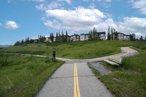 121 Sherwood Way Nw, Calgary, AB 