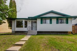 423 Queen Anne Way SE Calgary, AB T2T 2N3