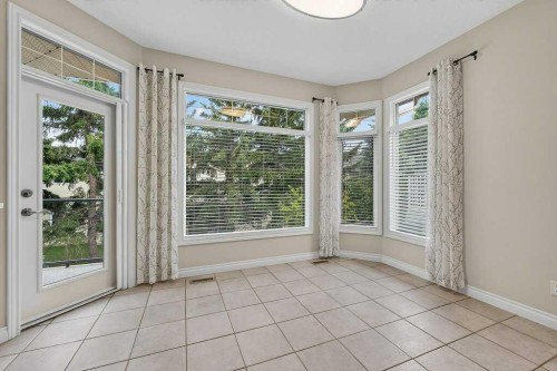 52 Sandstone Ridge Crescent, Okotoks, AB - Indoor Photo Showing Other Room