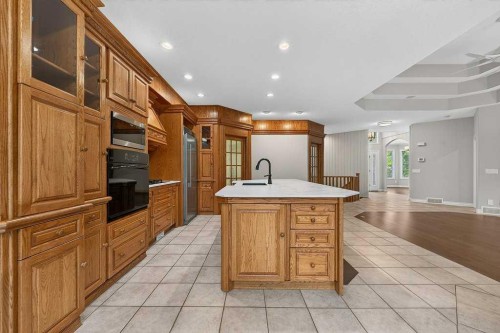 52 Sandstone Ridge Crescent, Okotoks, AB - Indoor Photo Showing Other Room