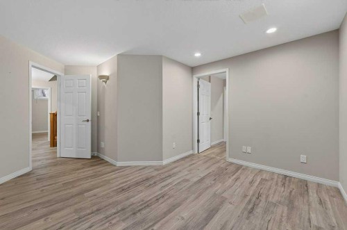 52 Sandstone Ridge Crescent, Okotoks, AB - Indoor Photo Showing Other Room