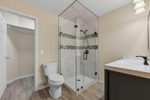 52 Sandstone Ridge Crescent, Okotoks, AB - Indoor Photo Showing Bathroom