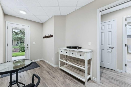 52 Sandstone Ridge Crescent, Okotoks, AB - Indoor Photo Showing Other Room