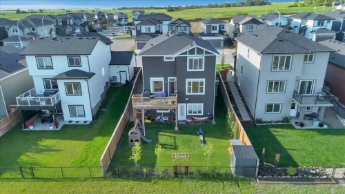 835 Lakewood Circle, Strathmore, AB - Outdoor With Facade