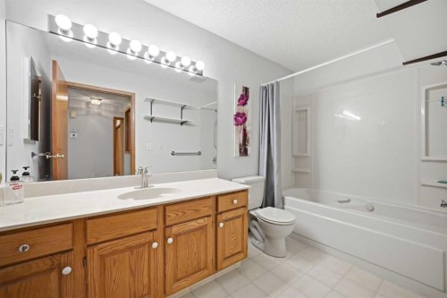 13 Parklane Place, Strathmore, AB 