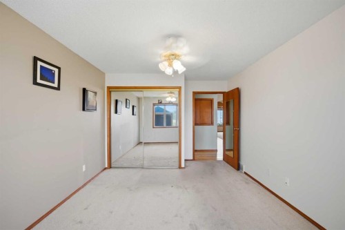 13 Parklane Place, Strathmore, AB 