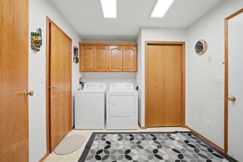 13 Parklane Place, Strathmore, AB 