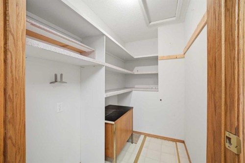13 Parklane Place, Strathmore, AB 
