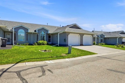 13 Parklane Place, Strathmore, AB 