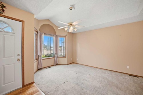 13 Parklane Place, Strathmore, AB 