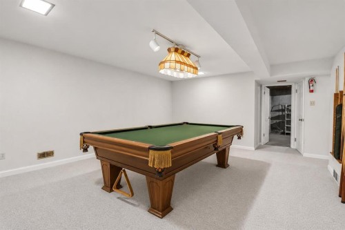 4511 Richmond Road Sw, Calgary, AB - Indoor Photo Showing Other Room