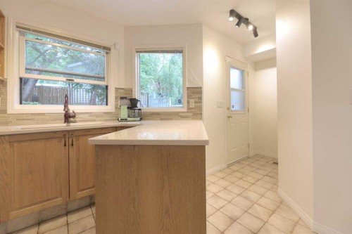 1908 30 Avenue Sw, Calgary, AB 