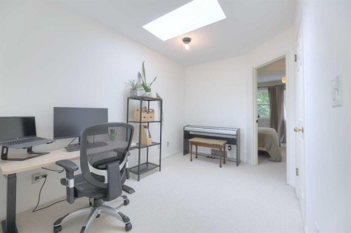 1908 30 Avenue Sw, Calgary, AB 
