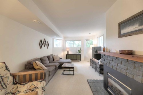 1908 30 Avenue Sw, Calgary, AB 