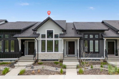 108 Wolf Crescent, Okotoks, AB 