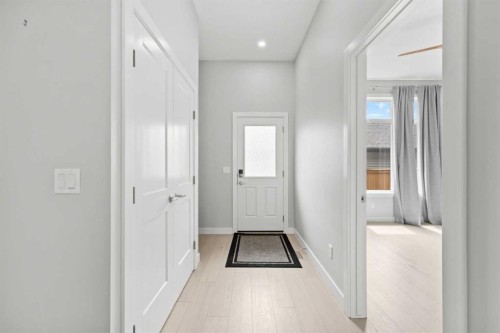 108 Wolf Crescent, Okotoks, AB 