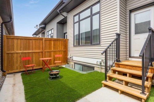 108 Wolf Crescent, Okotoks, AB 