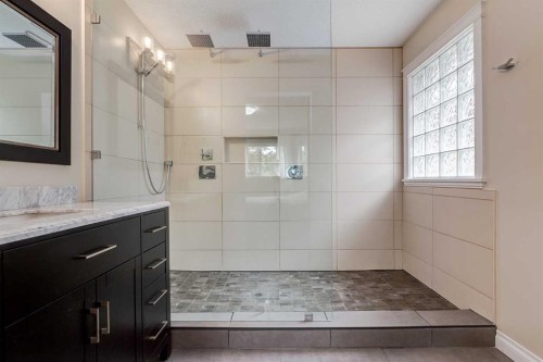 310 8 Avenue Ne, Calgary, AB 