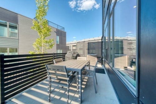 322 Sovereign Common Sw, Calgary, AB 