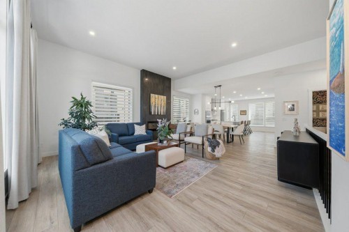 322 Sovereign Common Sw, Calgary, AB 