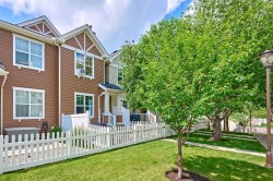 225 ELGIN Gardens SE Calgary, AB T2Z 4T6