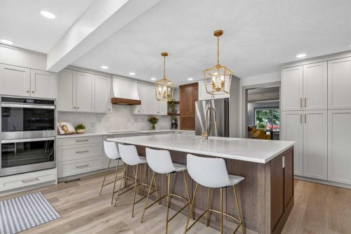 115 Sunvista Court Se, Calgary, AB 