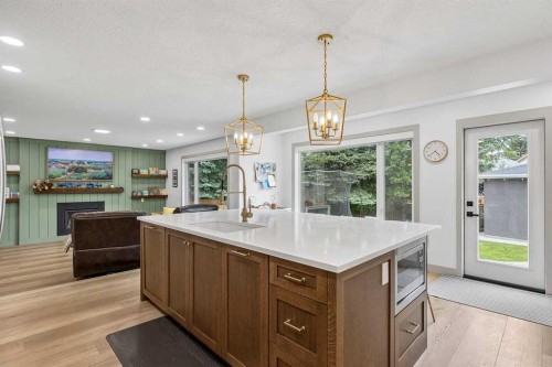 115 Sunvista Court Se, Calgary, AB 