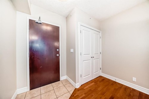 701-920 5 Avenue Sw, Calgary, AB 
