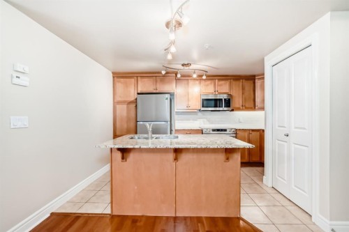 701-920 5 Avenue Sw, Calgary, AB 