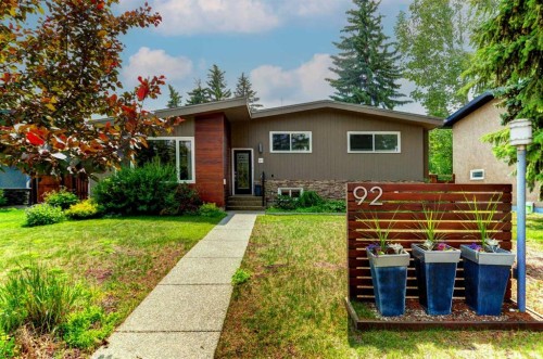 92 Chinook Drive Sw, Calgary, AB 