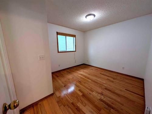 151 Taracove Estate Drive Ne, Calgary, AB 