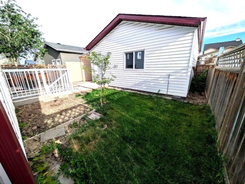 151 Taracove Estate Drive Ne, Calgary, AB 