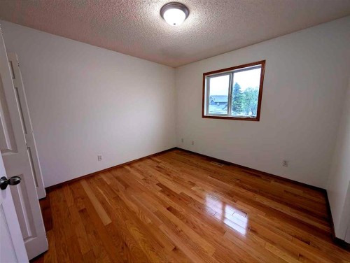 151 Taracove Estate Drive Ne, Calgary, AB 