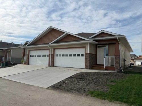1107-4403 67A Avenue, Olds, AB 