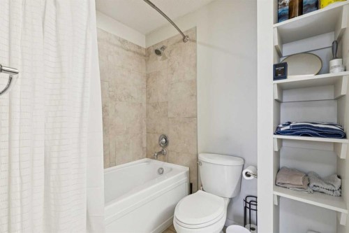 1507-211 13 Avenue Se, Calgary, AB - Indoor Photo Showing Bathroom
