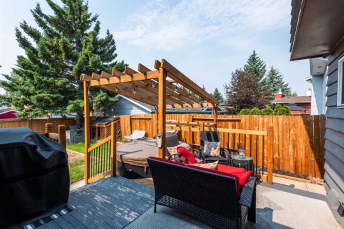 304 Shawcliffe Circle Sw, Calgary, AB 