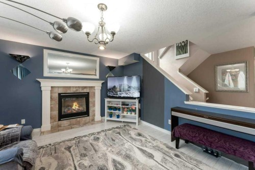 89 Cranarch Grove Se, Calgary, AB 