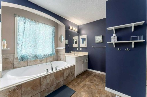 89 Cranarch Grove Se, Calgary, AB 