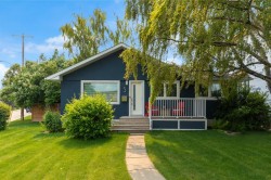 3 Wilshire Place SW Calgary, AB T3C 3B9