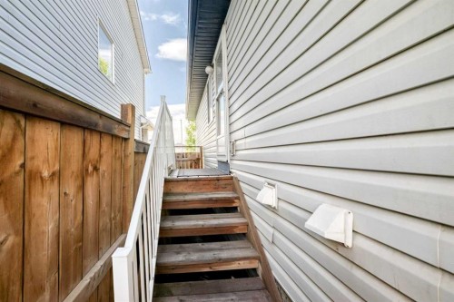 398 Martindale Drive Ne, Calgary, AB 