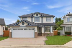143 Douglasbank Place SE Calgary, AB T2Z 2J4