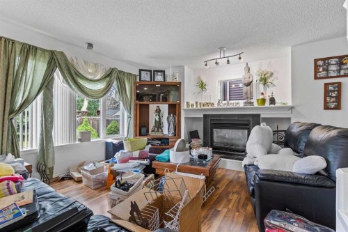 303 Bridlemeadows Common Sw, Calgary, AB 