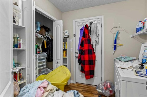 303 Bridlemeadows Common Sw, Calgary, AB 