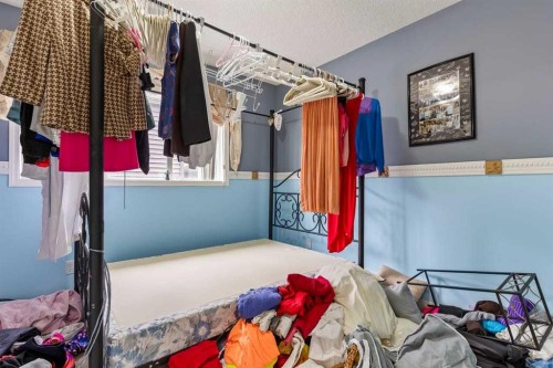 303 Bridlemeadows Common Sw, Calgary, AB 
