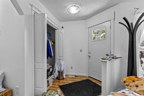 303 Bridlemeadows Common Sw, Calgary, AB 