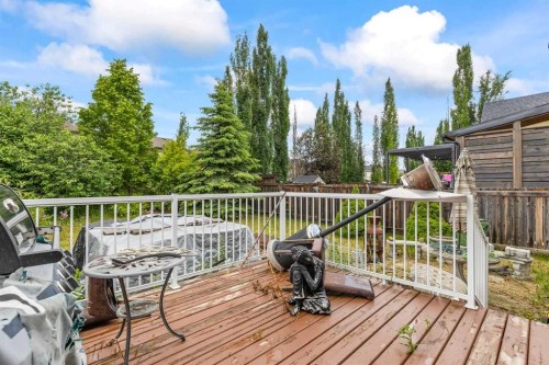 303 Bridlemeadows Common Sw, Calgary, AB 