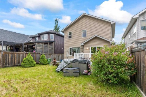 303 Bridlemeadows Common Sw, Calgary, AB 
