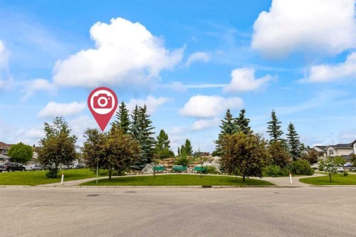 303 Bridlemeadows Common Sw, Calgary, AB 